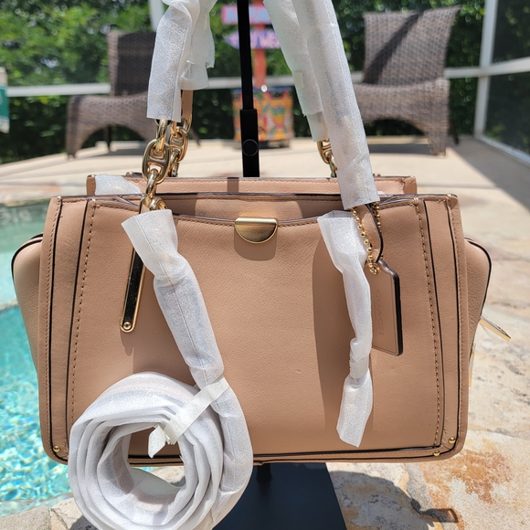 NWOT Coach Leather Dreamer In The Color Beachwood With Inter-changeable Strap - Picture 2 of 16